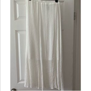 White flowy maxi skirt